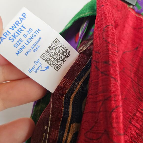 Darn Good Yarn Sari Wrap Skirt Mini Length (Fits Sizes 8-20) Red Tan Multi - Picture 7 of 8